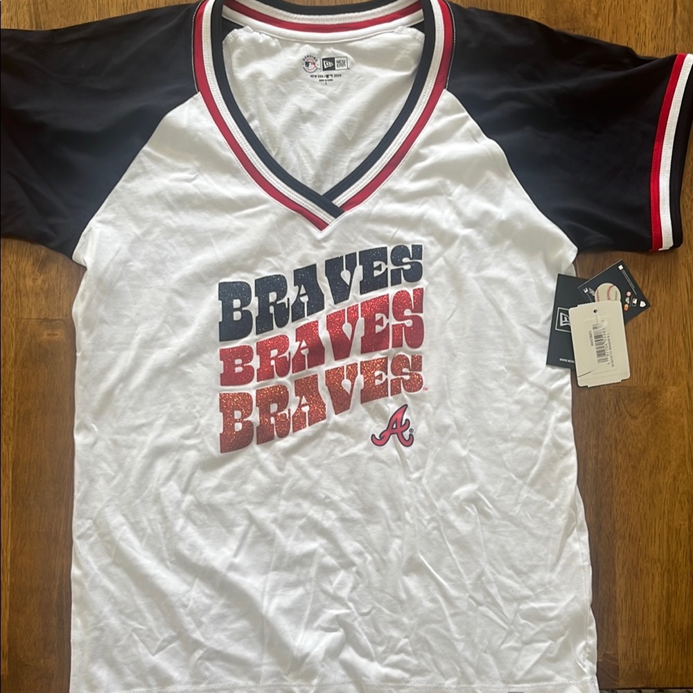 NWT Women’s Atlanta Braves Tee